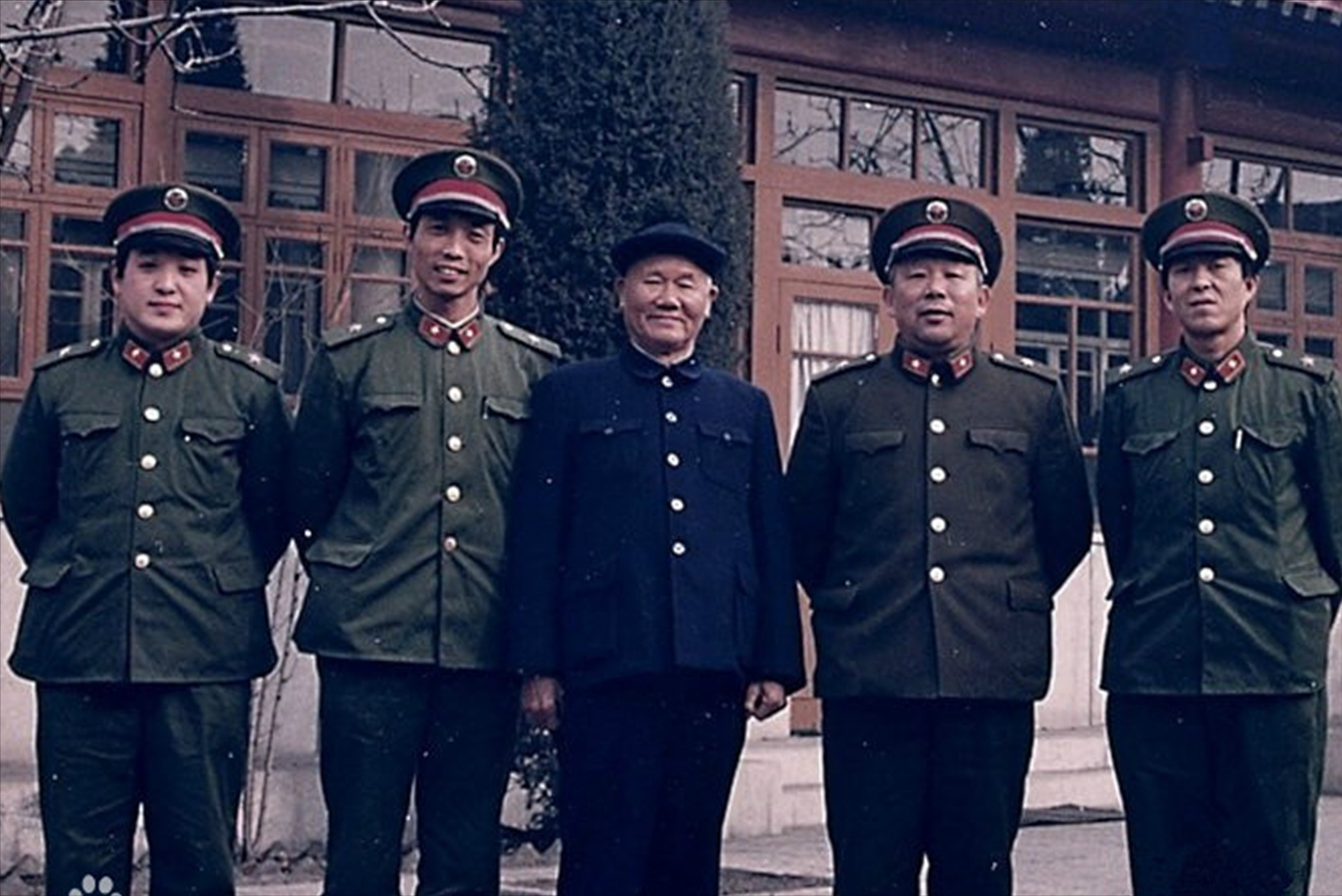 38年前铁道兵被裁,司令员和政委都是开国上将,他们后来去了哪?