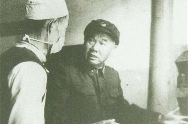 82年,邓小平为何要坚决裁掉铁道兵?面对异议邓小平的回复很高明