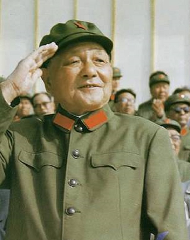 82年,邓小平为何要坚决裁掉铁道兵?面对异议邓小平的回复很高明